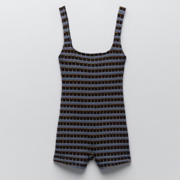 Jacquard jumpsuit - shorts - Picture 2 of 4